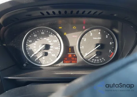 2010 BMW 535I xDrive z USA, uszkodzony, nr VIN WBAPT7C59AC237993